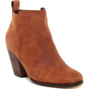 COLE HAAN Chesney Ankle Boot Size 8B